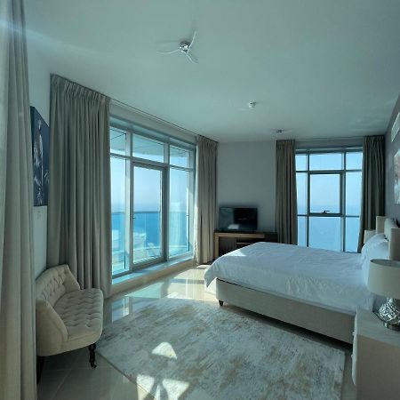 Beachfront Paradise Just Minutes From Dubai Adžmán Exteriér fotografie